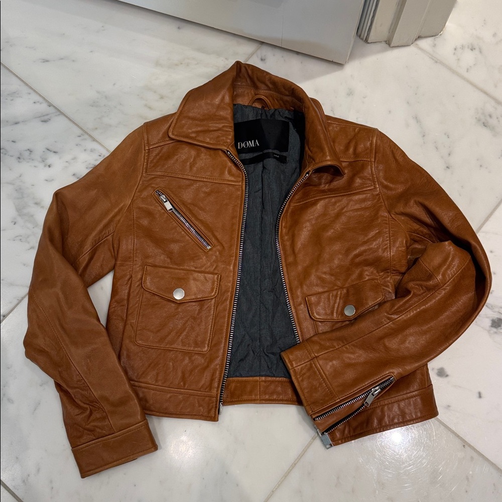 Doma Tan Leather Jacket size S great used condition